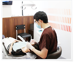 保険診療全般から審美・インプラント治療まで幅広く対応!